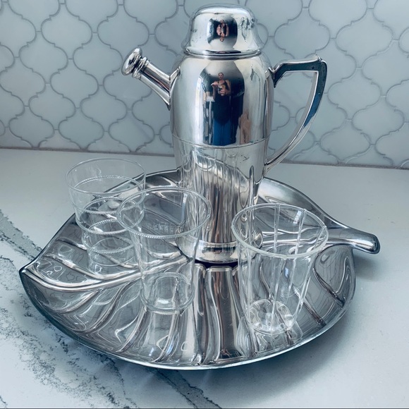 Queen City Silver Co Silverplate Martini Pitcher - Picture 2 of 15